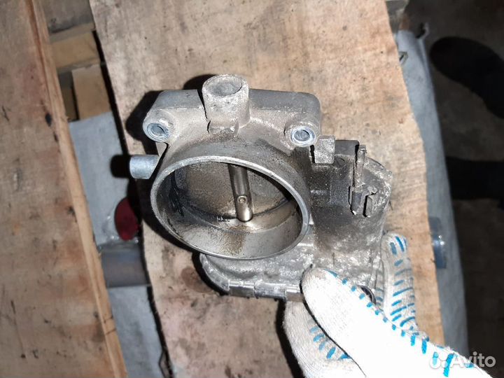 Дроссельная заслонка Mercedes M112 220