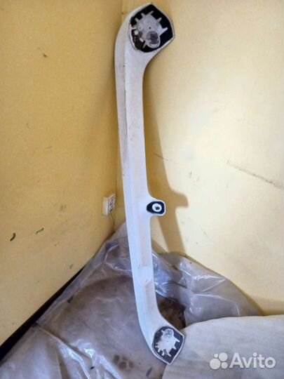 Спойлер nissan Серена