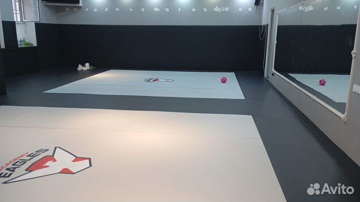 Борцовский ковер, ковер для мма