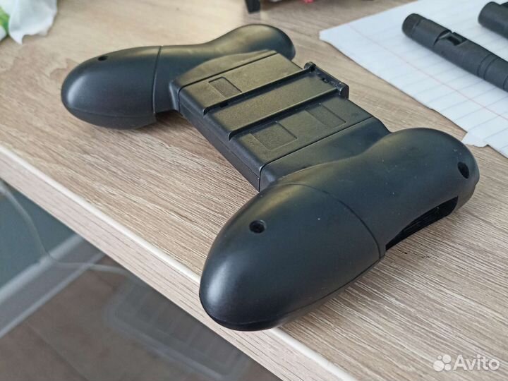 Держатель для телефона геймерский