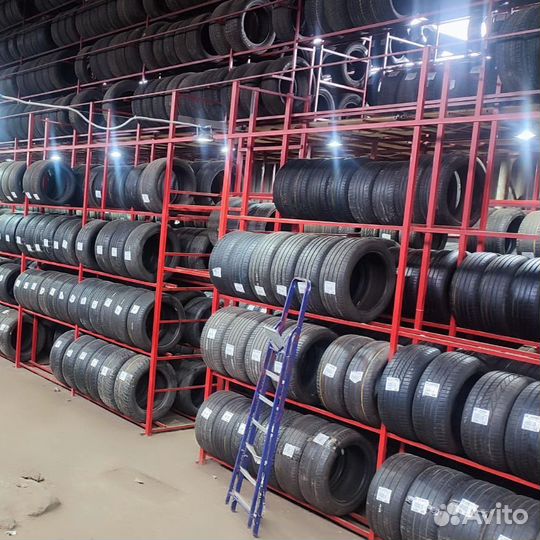 Firestone Winterhawk 4 215/60 R16 99H