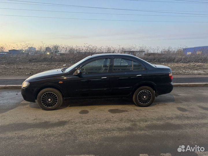 Nissan Almera 1.5 МТ, 2005, 353 438 км