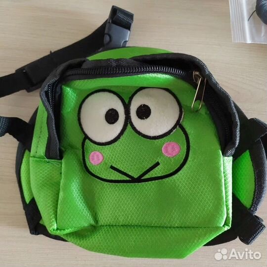 Одежда и аксессуары для собак мелких пород