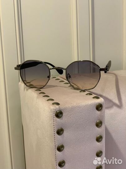 Очки от солнца женские
