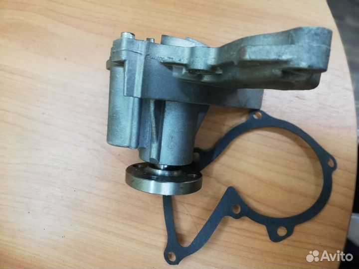 Насос водяной ford