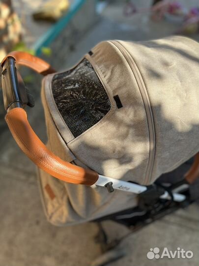 Коляска прогулочная