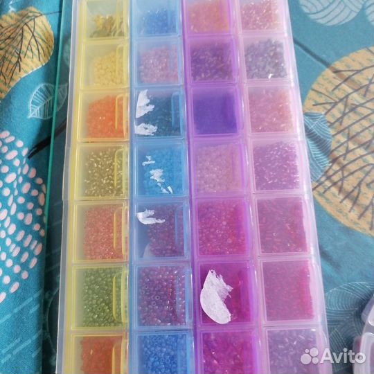 Продаю на заказ украшения/мини фигурки из бисера