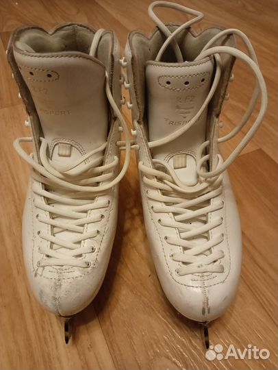 Коньки для фигурного катания Risport RF2 240