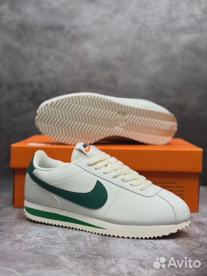 Кроссовки Nike Cortez женские