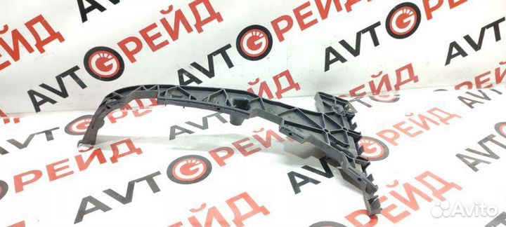 Крепление бампера заднее правое Audi Q5 8R cncd