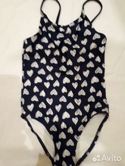 Купальник и сланцы детские