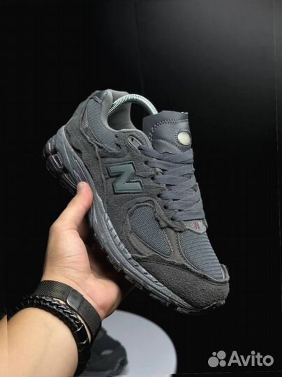 Кроссовки New Balance 2002R black