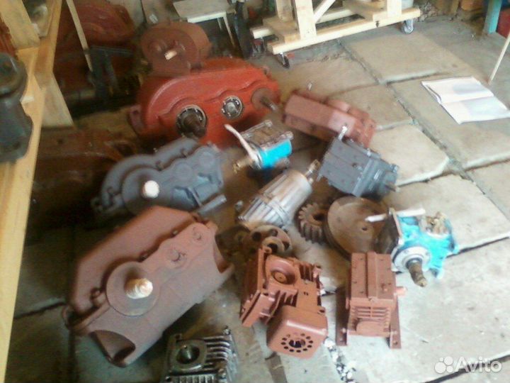 Мотор-редуктор / Редукторы / лот kbotz 48910