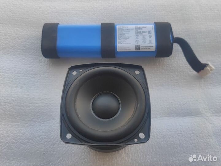 Динамик и аккумулятор на jbl Xtreme 2