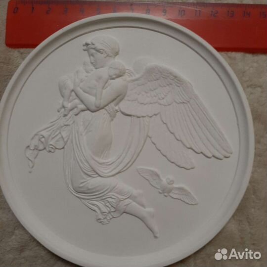 Гипсовое панно барельеф