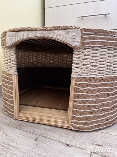 Лежанка для кошки или собаки