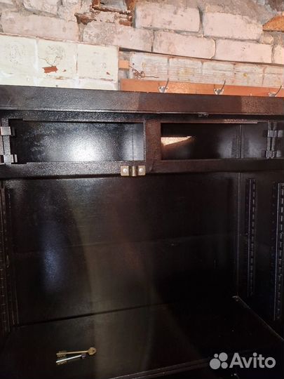 Оружейный сейф