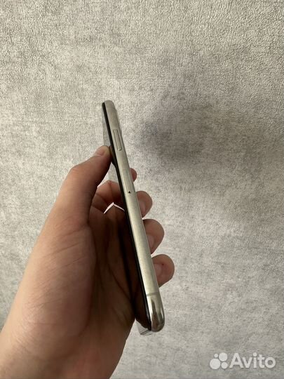 iPhone X, 64 ГБ