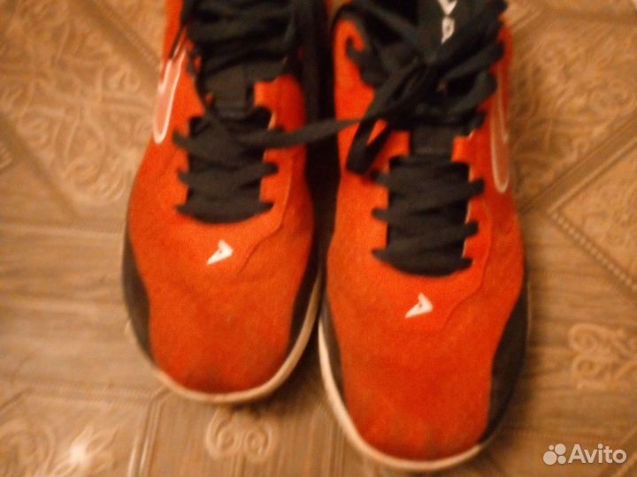 Баскетбольные кроссовки Demix