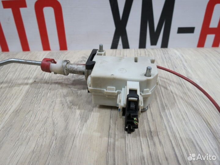 Активатор лючка бензобака Audi A6 Allroad