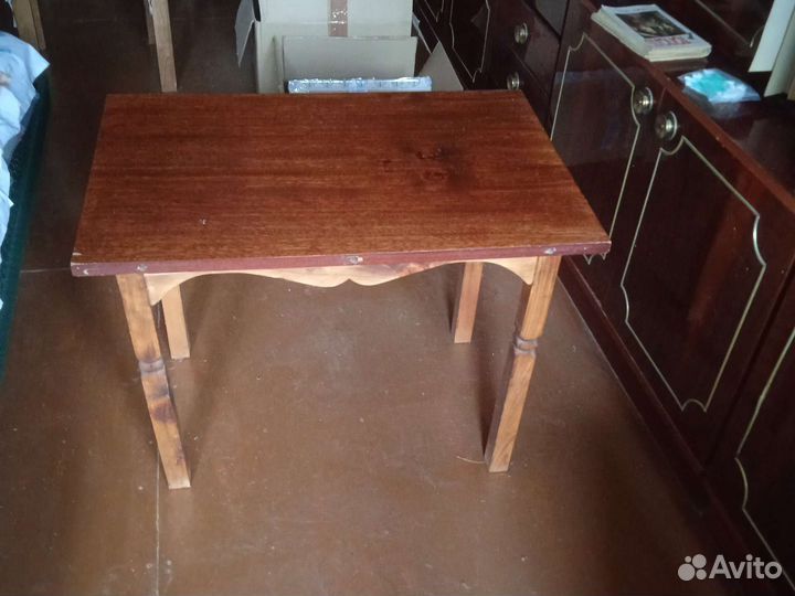 Столик обеденный деревянный бу