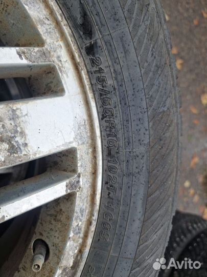 Yokohama Ice Guard IG65 215/65 R16