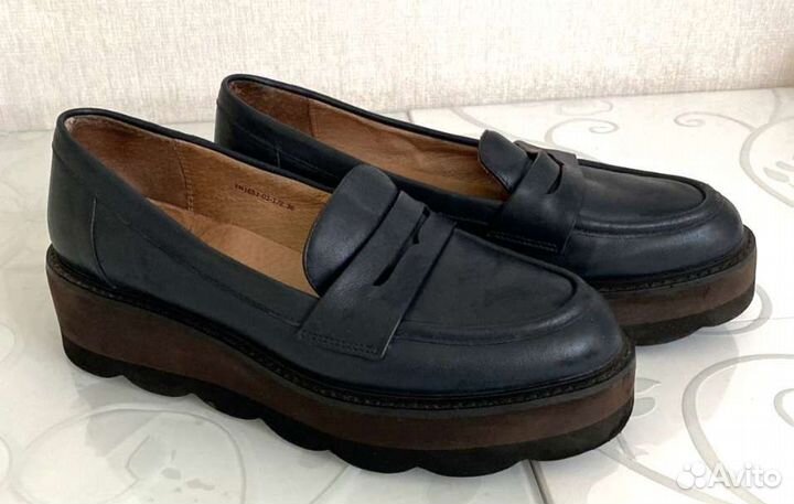 Лоферы женские