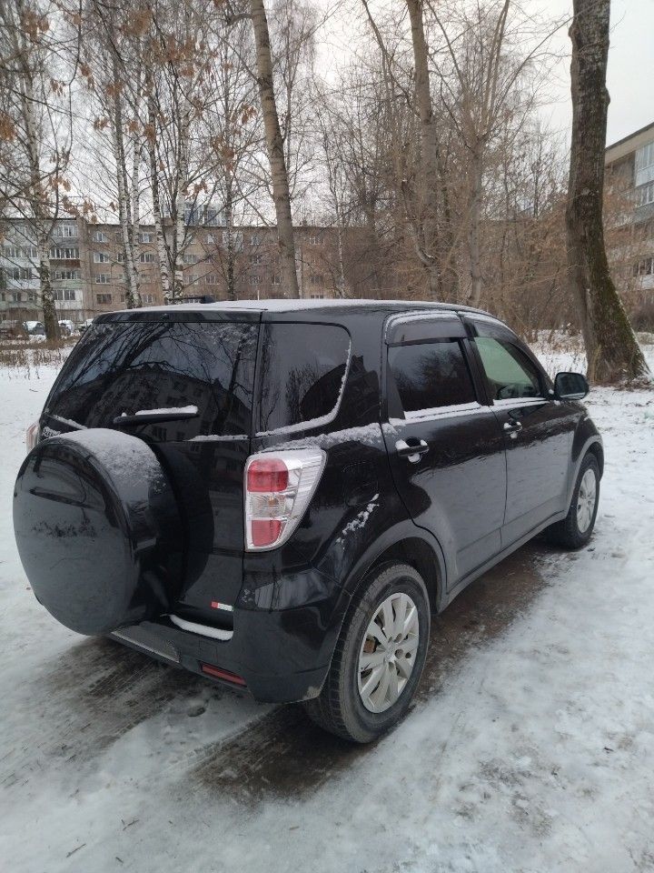 Toyota Rush: фото из отзыва