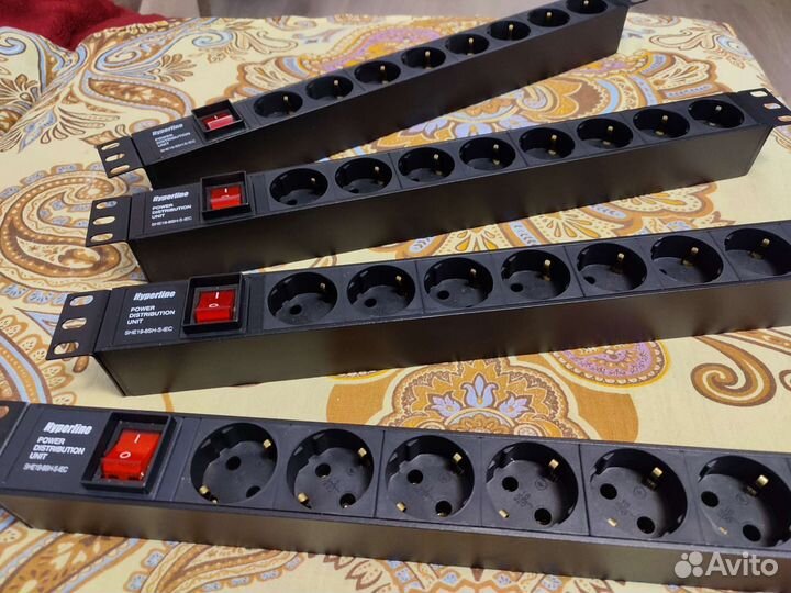 Блок розеток hyperline