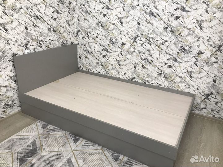 Кровать двухспальная с матрасом IKEA