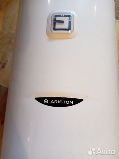 Бойлер водонагреватель 30л ariston