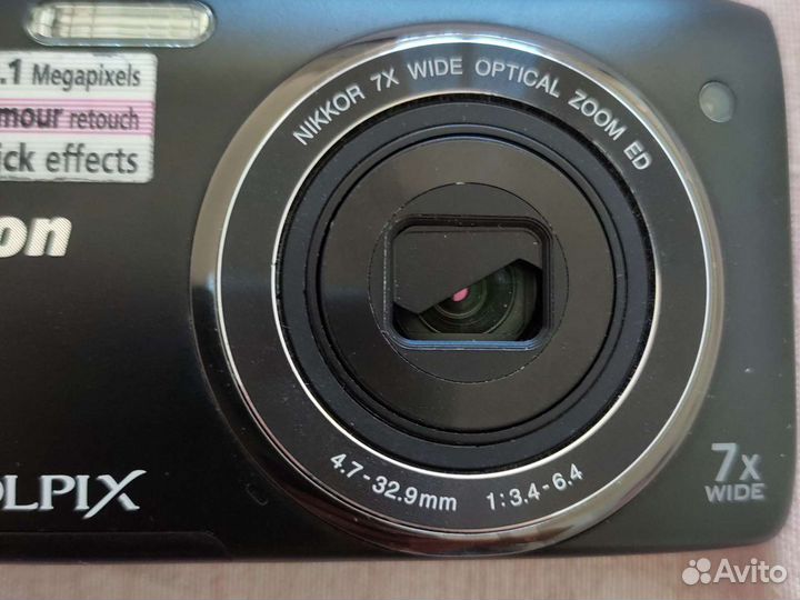 Компактный фотоаппарат Nikon