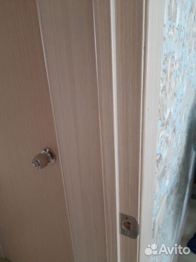 Дверь межкомнатная 800 х 2000 с коробкой бу