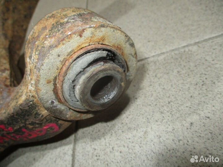 Кулак поворотный задний левый Chevrolet Captiva