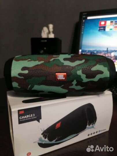 Портативная колонка JBL Charge 3