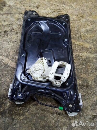 Стеклоподъемник передний левый Land Rover Range