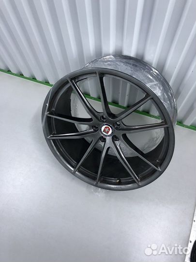 Кованные диски HRE с резиной