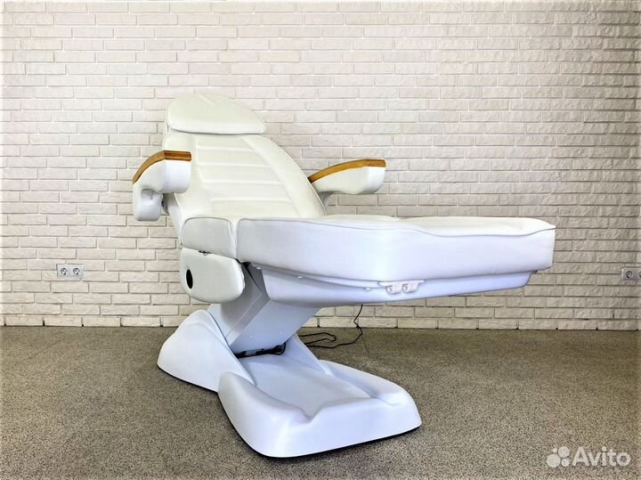 Косметологическое кресло с беспроводным пультом 06