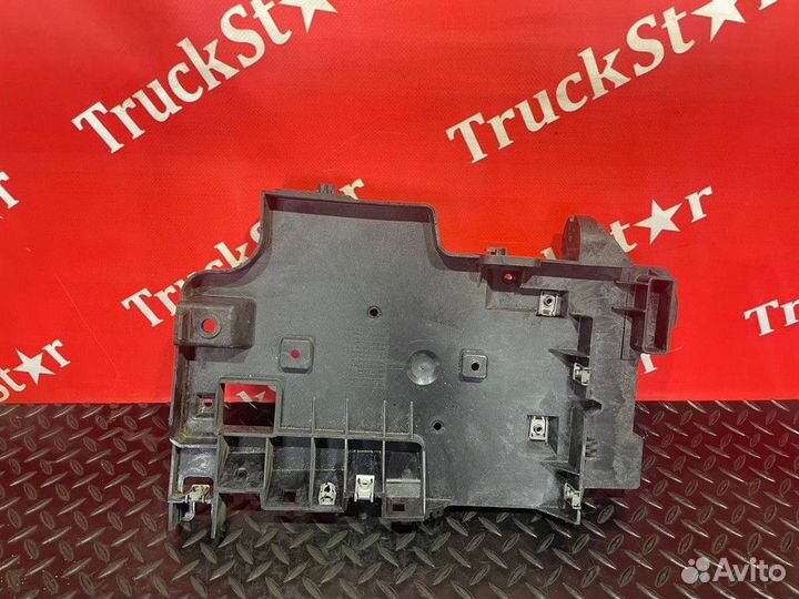 Кронштейн крепления короба Renault T