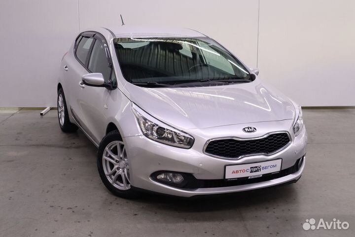 Kia Ceed 1.6 AT, 2014, 131 182 км