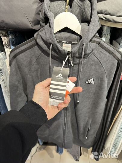 Спортивный костюм Adidas