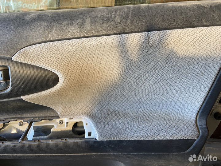 Дверь toyota виш