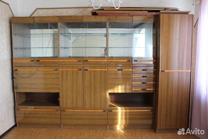 Стенка в гостиную бу