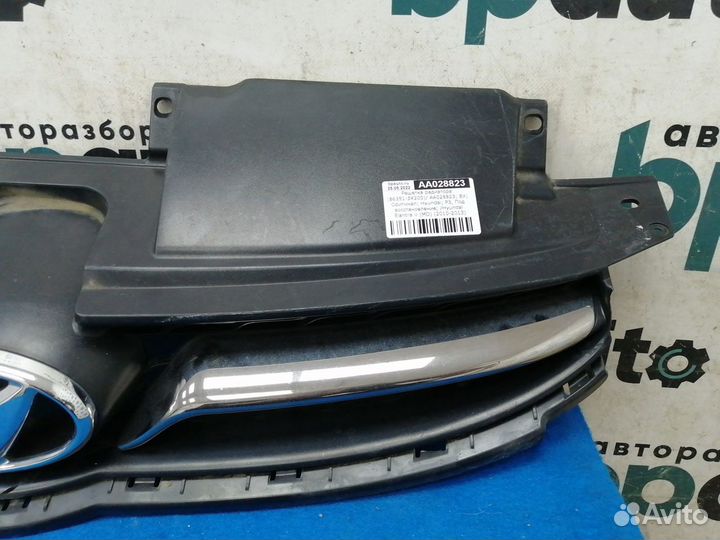 Решетка радиатора 86351-3X200 Hyundai Elantra V MD