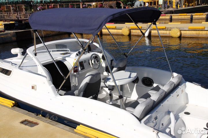 Аренда катера, прогулки на катере