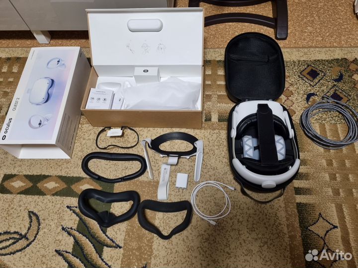 Oculus quest 2 64 Gb плюс аксессуары