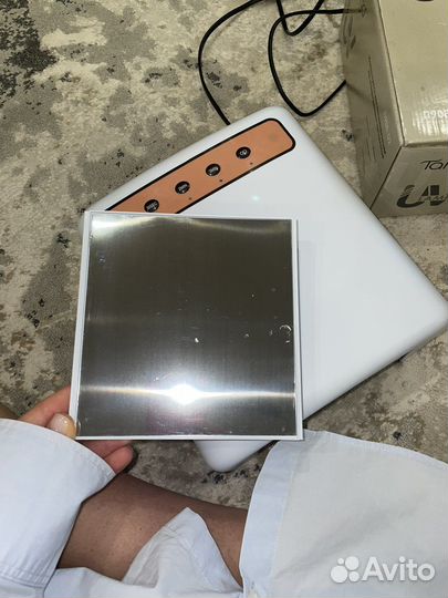 Лампа для ногтей