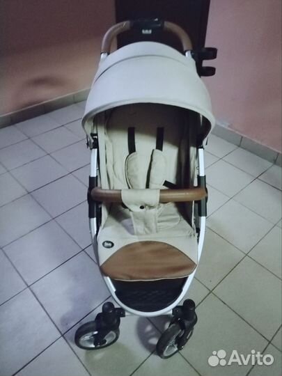 Прогулочная коляска nuovita