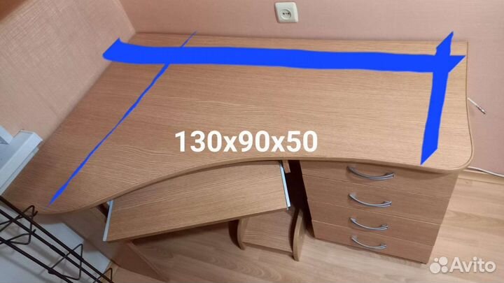 Компьютерный стол угловой