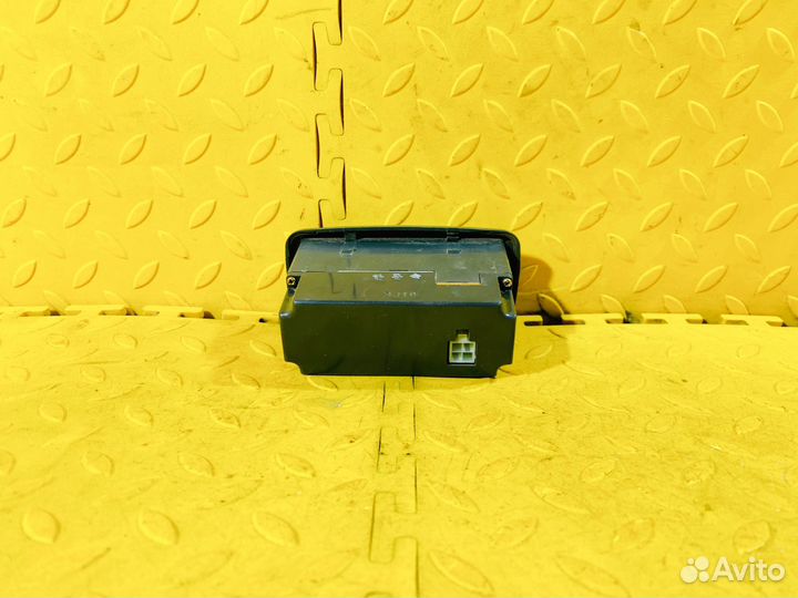 Часы Daewoo Nexia N100 1994-2008 kletn